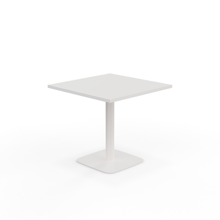 vue large de la table carrée blanche ELOISE